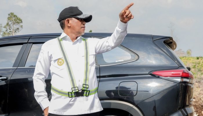 Anwar Hafid Pastikan Pelayanan Solar Truk Kontainer Tak Terkendala QR Code