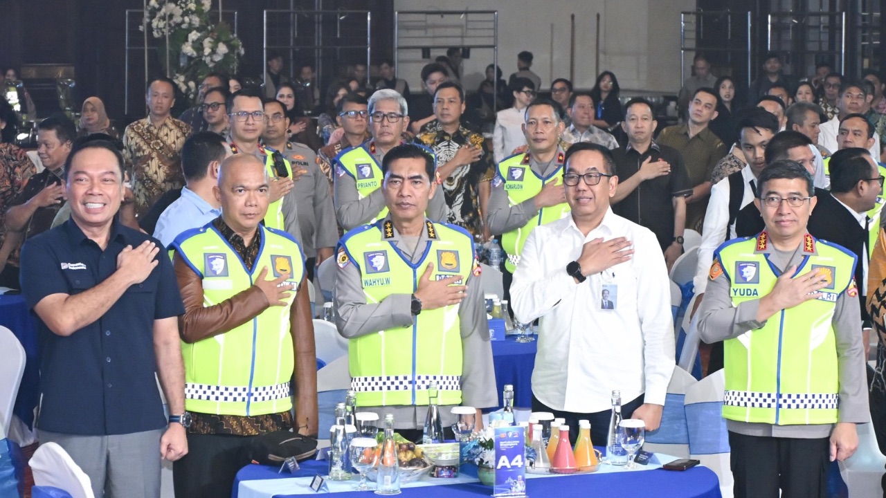 Jasa Raharja dan Korlantas Beri Penghargaan Polisi Pengelola Data Kecelakaan