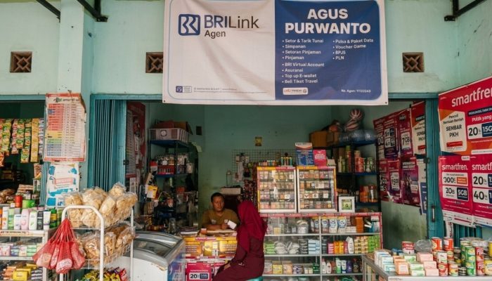 Tak Sekadar Layani Transaksi Perbankan, BRILink Agen di Semarang Aktif Edukasi Masyarakat Cegah Penipuan