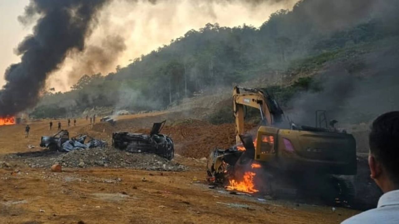 21 WNA Dipulangkan ke China Pascabentrok Aliansi Masyarakat Matarape di PT Askon Morowali