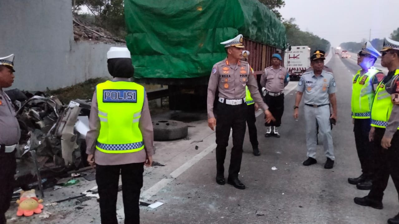 Jasa Raharja Gerak Cepat Layani Korban Kecelakaan Minibus di Tol Terpeka Tulang Bawang Barat