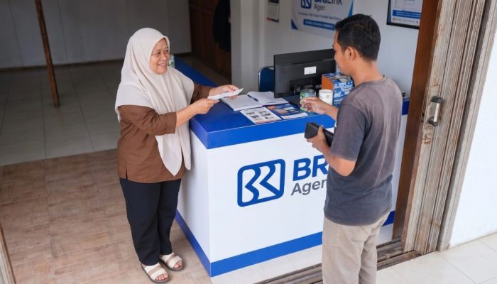 Jadi Agen BRILink Sejak 2015, Pendapatan Warung Erni Naik Dua Kali Lipat