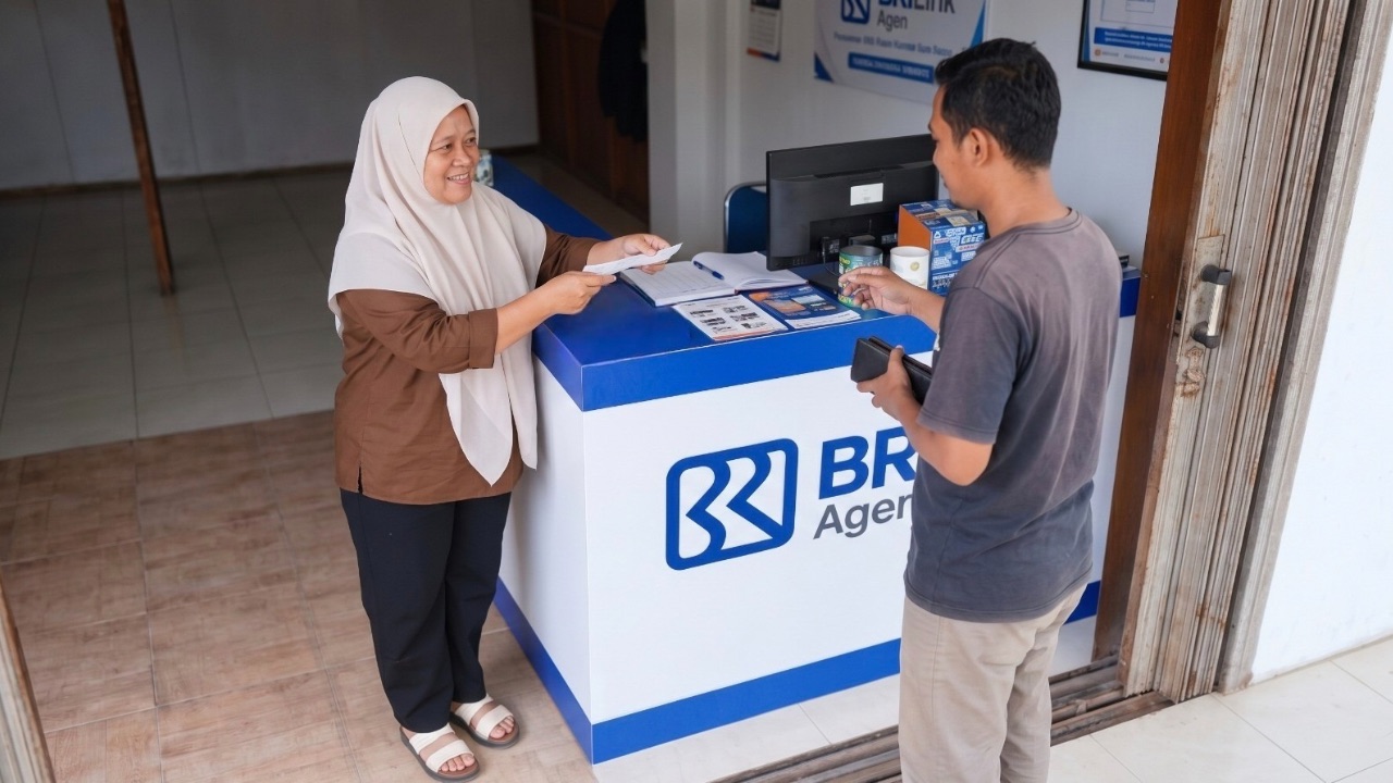 Jadi Agen BRILink Sejak 2015, Pendapatan Warung Erni Naik Dua Kali Lipat