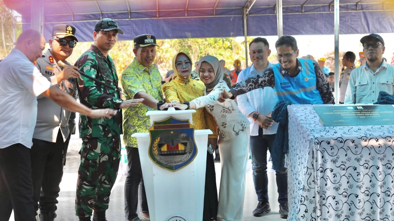 Bupati Morowali Iksan Baharudin Resmikan Gedung PLTD Ulunambo, Listrik 24 Jam Layani Warga Kepulauan