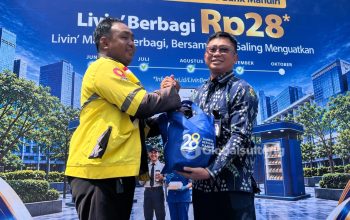 Peringati HUT ke-28, Bank Mandiri Palu Bagikan Ratusan Paket Sembako kepada Pengemudi Ojol dan Masyarakat Prasejahtera