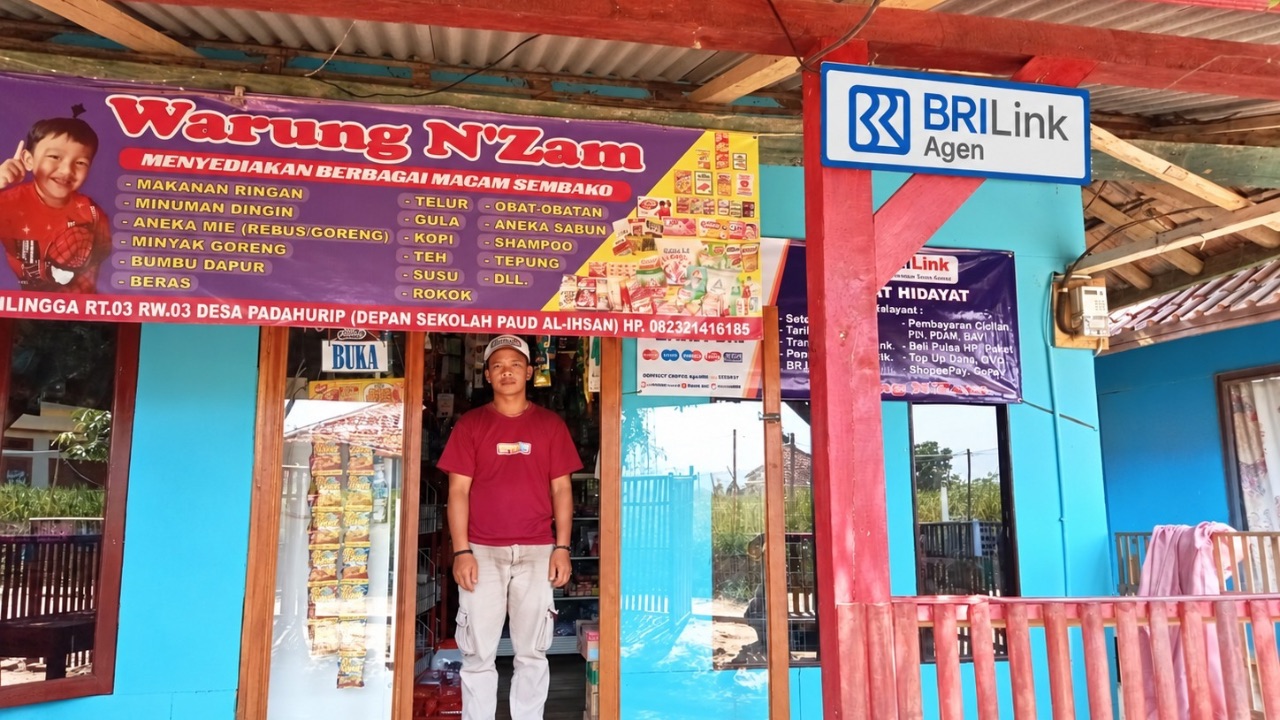 Berkat KUR BRI, Warung Rahmat Hidayat Berkembang dan Warga Garut Lebih Mudah Bertransaksi